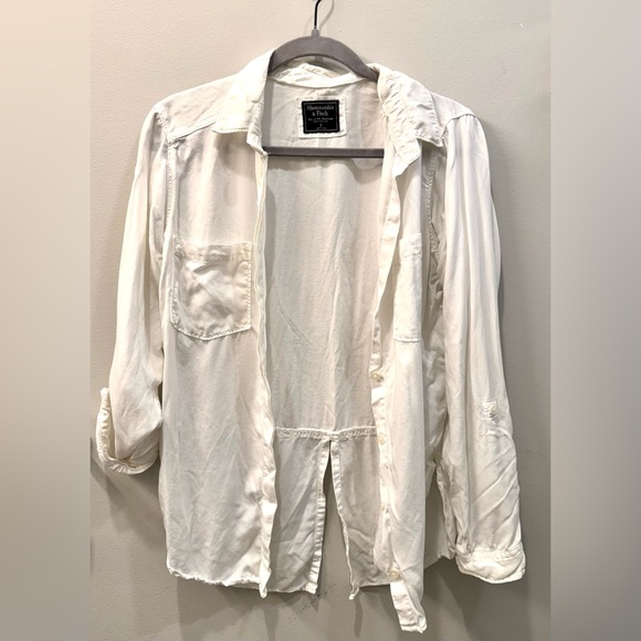 Abercrombie & Fitch Tops - Abercrombie & Fitch Women’s White Draped Button-Down Shirt - Small